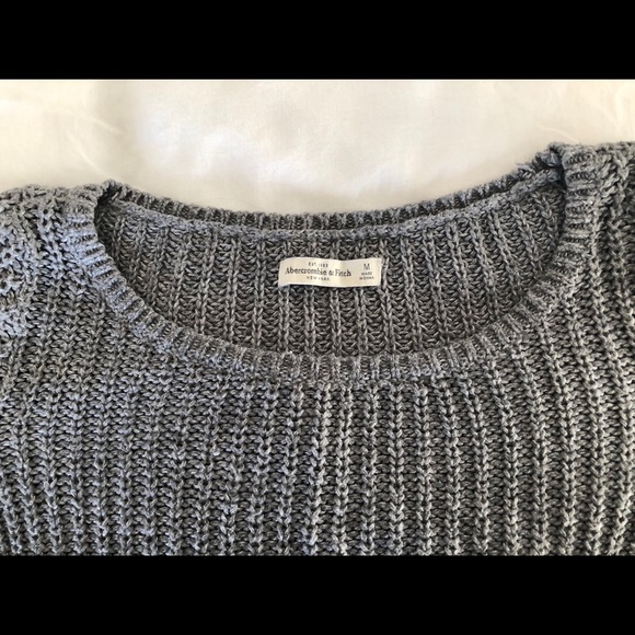 *3 for 27* Abercrombie & Fitch knit sweater